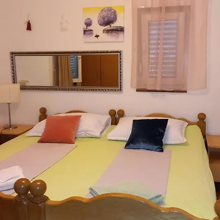 D,apartman' Ulica Pusca 51, 51513 Omišalj