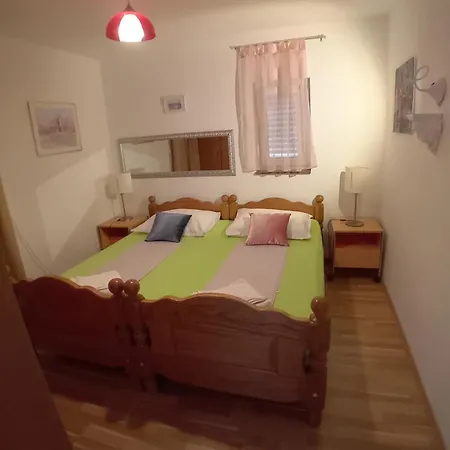 D,apartman' Ulica Pusca 51, 51513 Omisalj