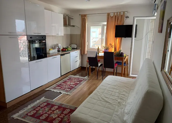 D,apartman' Ulica Pusca 51, 51513 * Омишаль