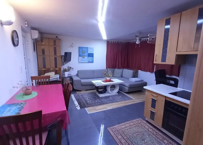 公寓 D,apartman' Ulica Pusca 51, 51513 *