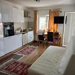 D,apartman' Ulica Pusca 51, 51513 * Omišalj