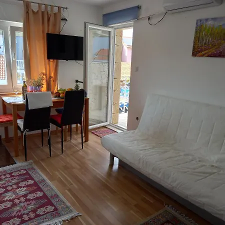 Apartament D,apartman' Ulica Pusca 51, 51513 Omišalj