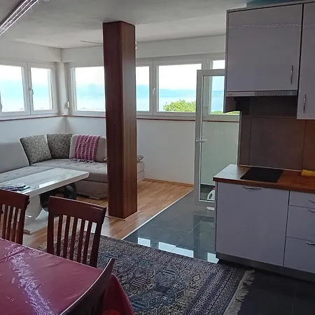 D,apartman' Ulica Pusca 51, 51513 Omišalj