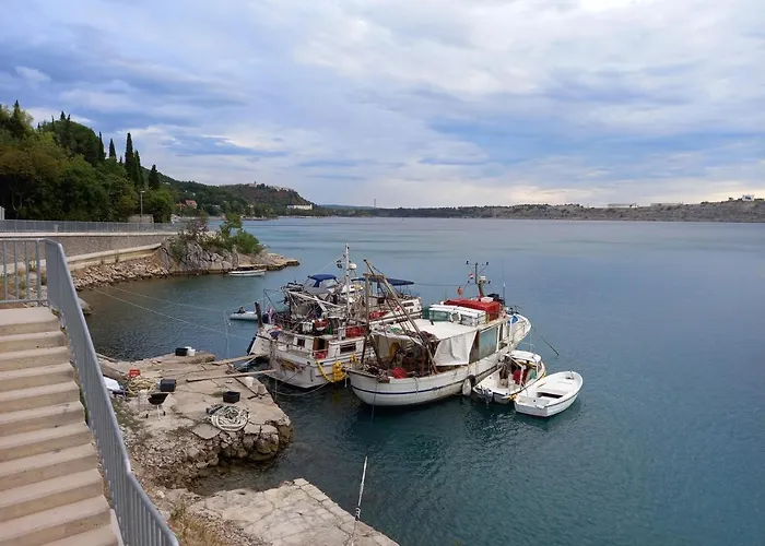 D,apartman' Ulica Pusca 51, 51513 * Omisalj